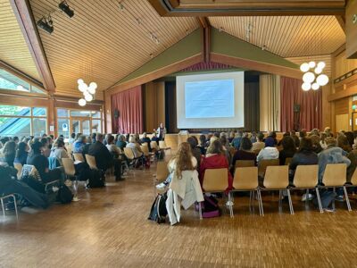 Ohlebusch Gruppe - Fachvortrag Baden-Baden: „Radikal.Verstehen – Erkennen, Deuten, Handeln“, Referent: Mathieu Coquelin